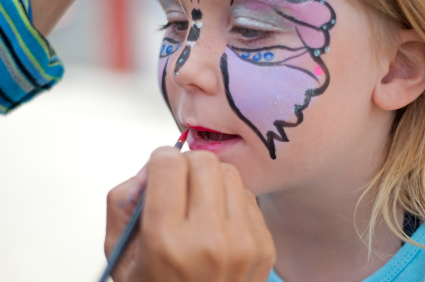 facepainting a butterfly